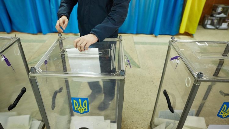 На выборах в ОТО самовыдвиженцы победили