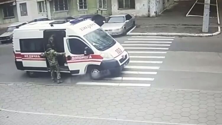 Мобілізація у Львові. Призовників відвозять на