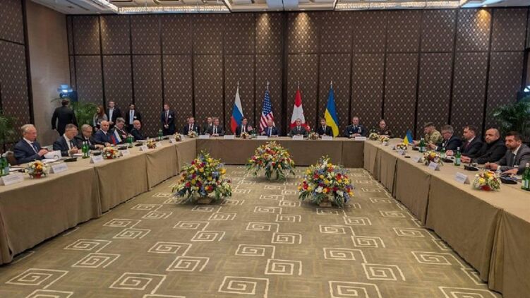 Участники переговоров в Женеве. Скриншот