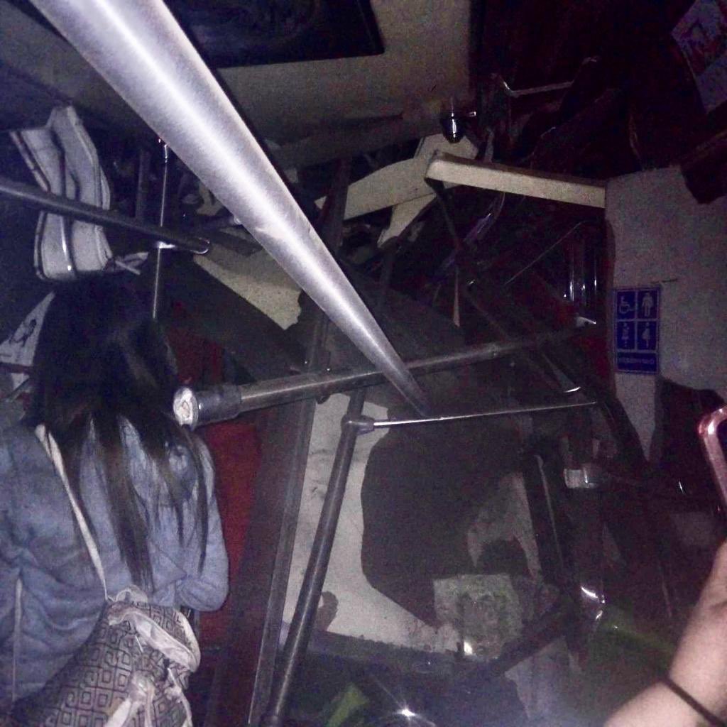 В Мехико столкнулись в метро два поезда