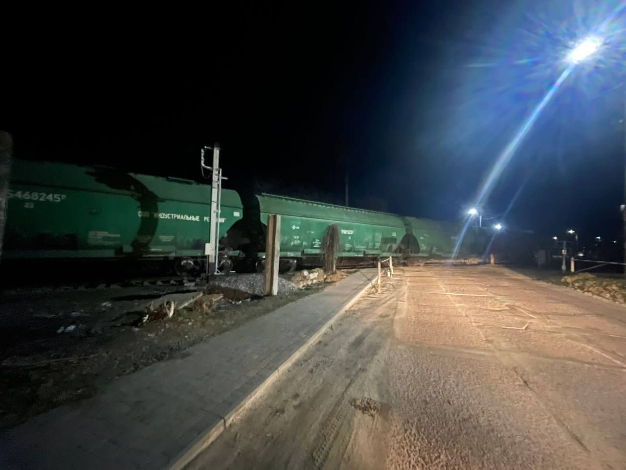 У Борисполі зійшов з рейок потяг